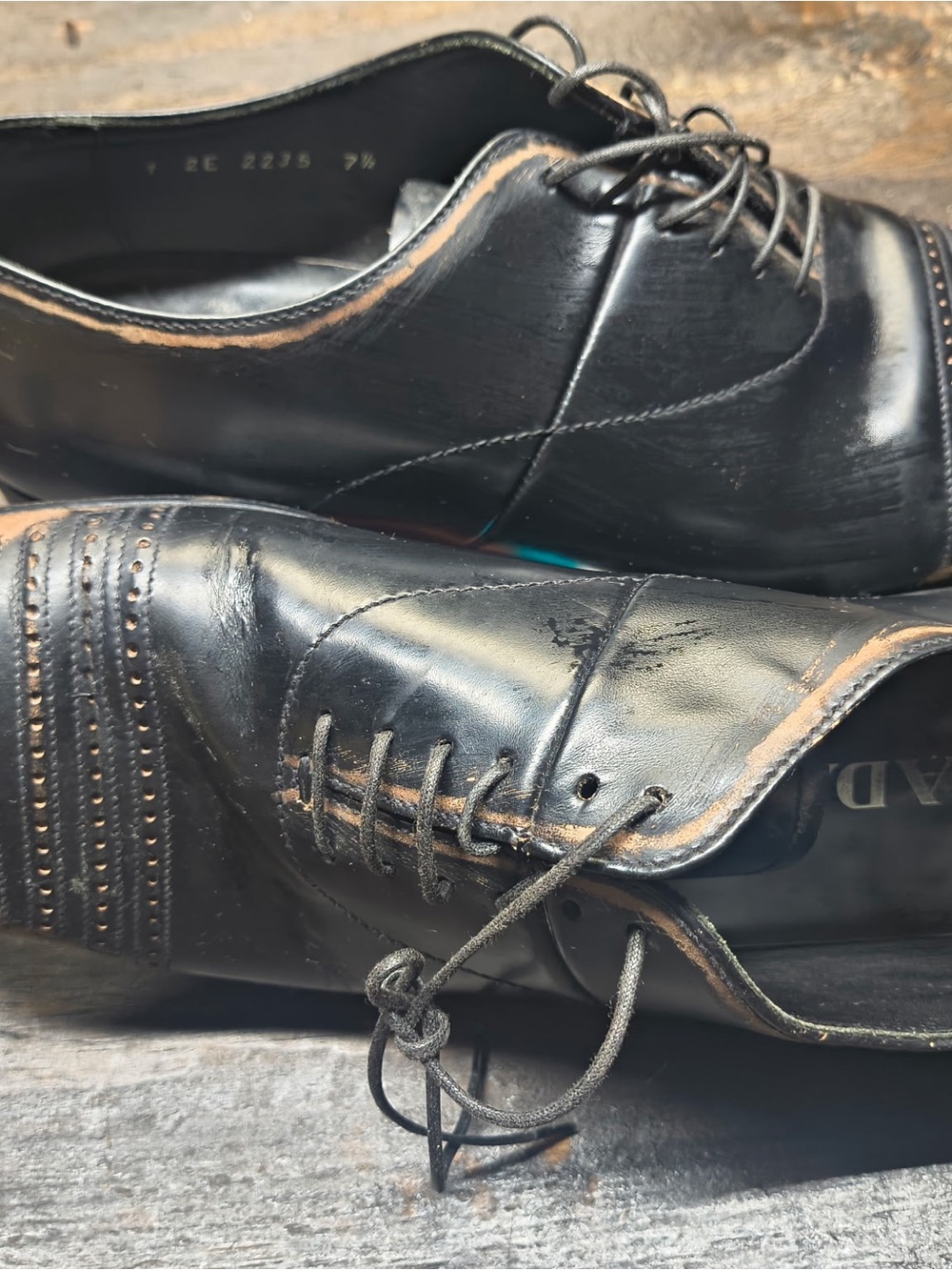 Prada Black Leather Men's Lace-Up Oxfords